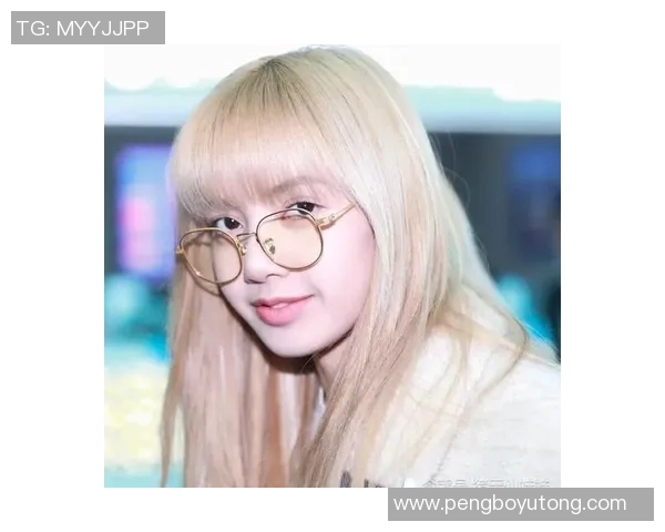 Lisa在篮球场上展现明星风采引发粉丝热议与期待